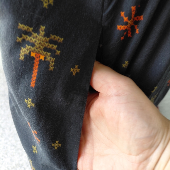 Farm Rio Embroidered Cutout / Strapless Ruffle Dress. - Picture 6 of 10